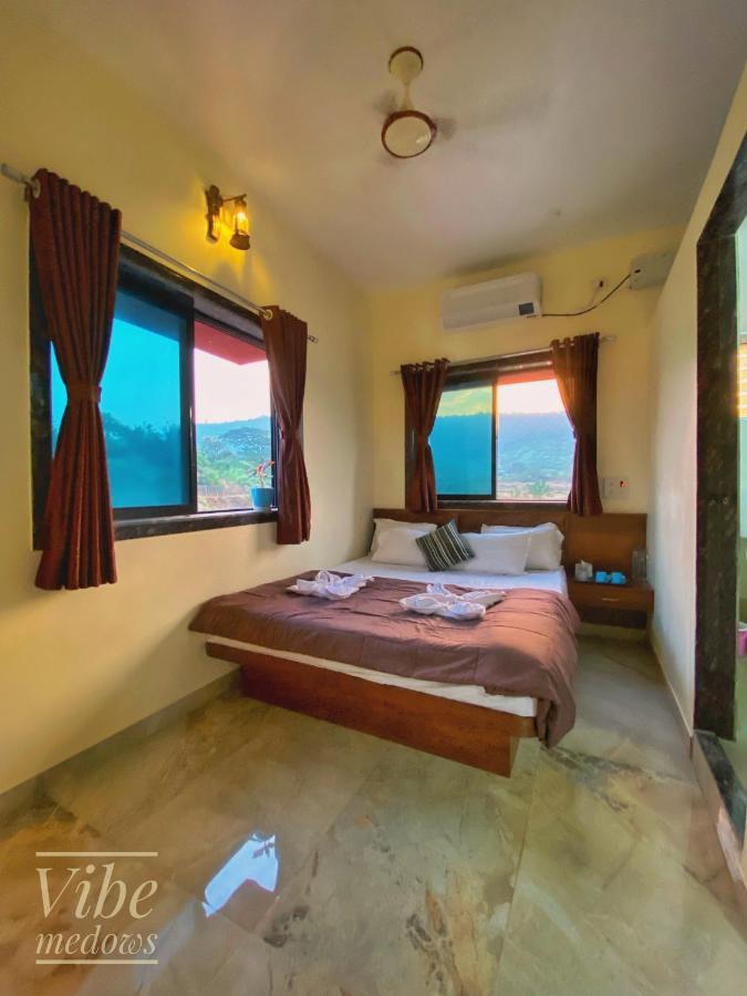 Vibe Meadows Villa With Private Swimming Pool Near Kashid Beach Exterior photo